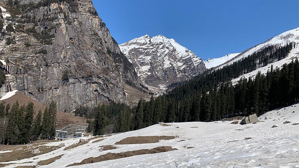 offbeat places in manali, offbeat stays in manali, offbeat places to stay in manali, offbeat things to do in manali, hidden places near manali, peaceful places in manali, unexplored places in manali, offbeat villages in manali