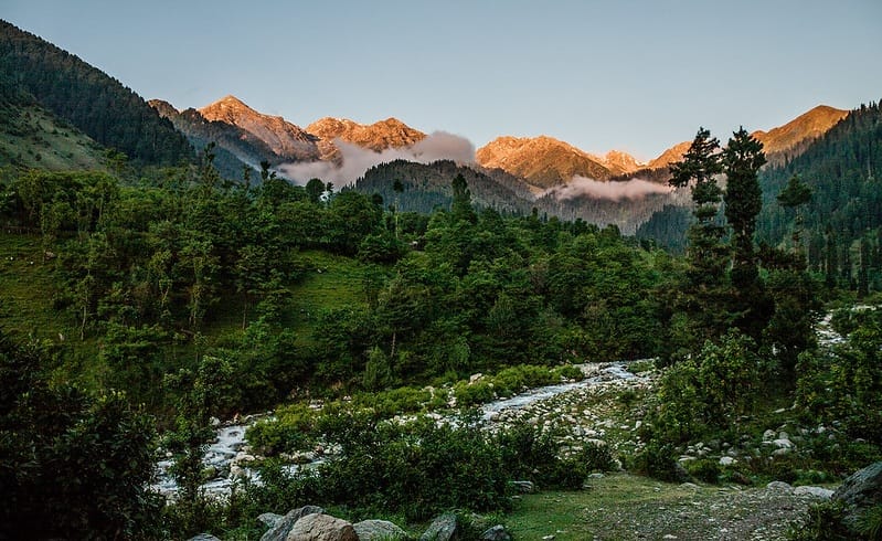 offbeat places in kashmir, hidden places in kashmir, unexplored places in kashmir, secret places in kashmir, offbeat places to visit in kashmir, hidden valleys in kashmir, unexplored valleys in kashmir, offbeat valleys in kashmir, remote villages in kashmir